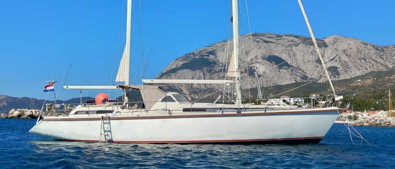 at anchor super maramu on a rocna 40 at anchor super maramu on a rocna 40